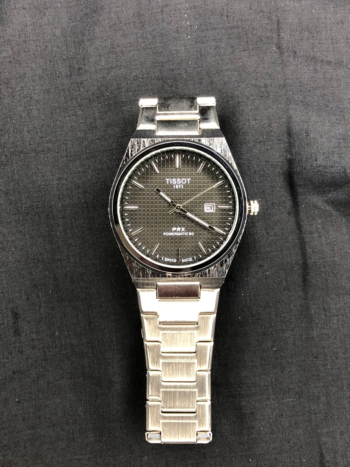 Sleek & Classy Formal Wristwatch