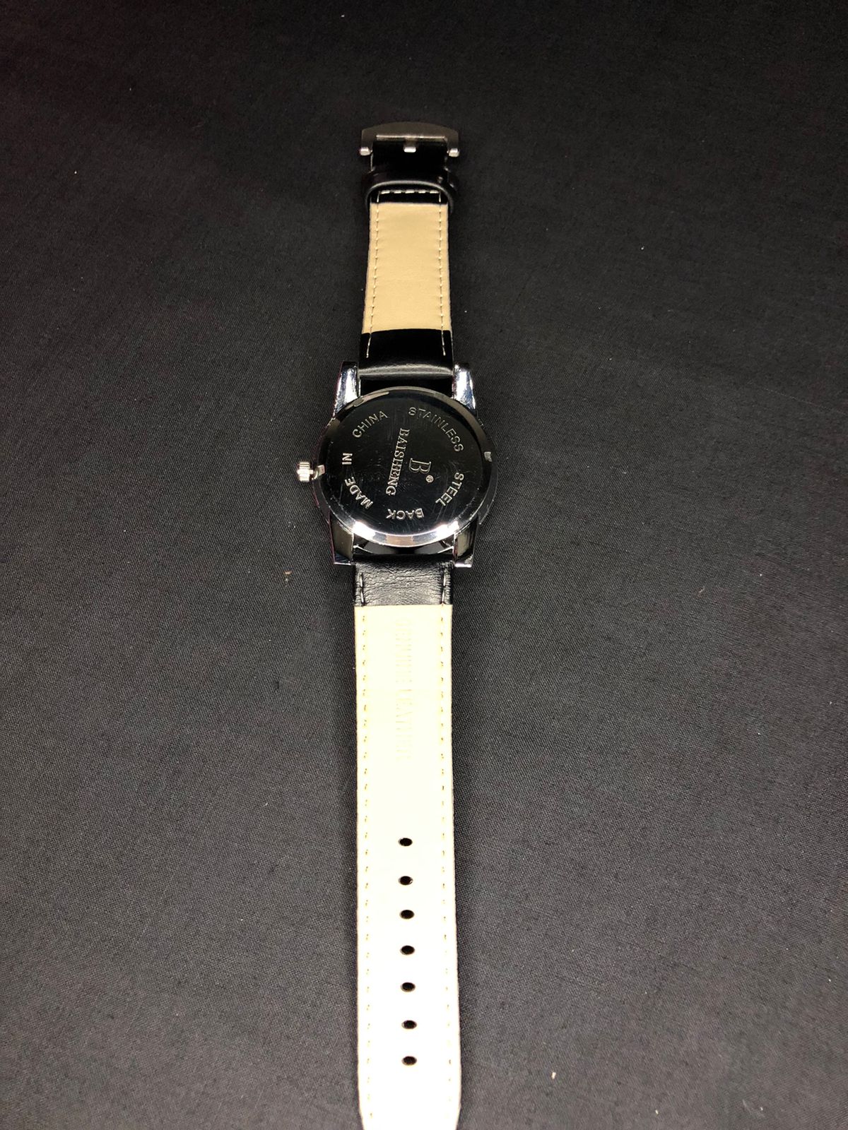 Modern & Minimalistic Casual Watch