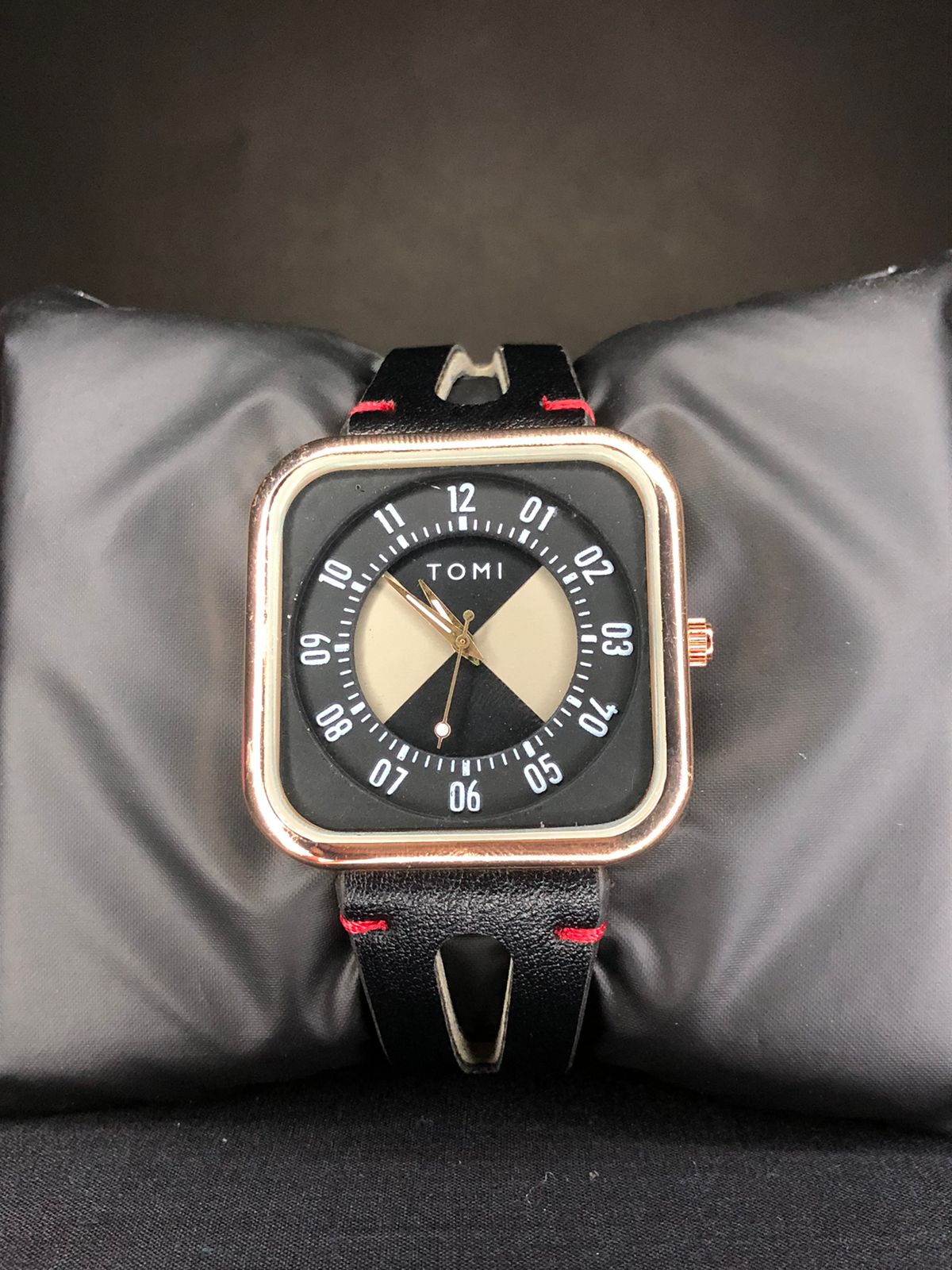 Green & Golden Maximalist Watch