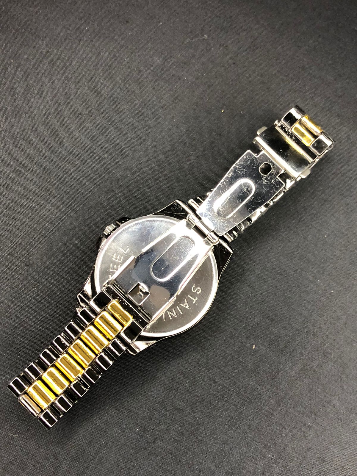 Luxury Gold Black Wristwatch