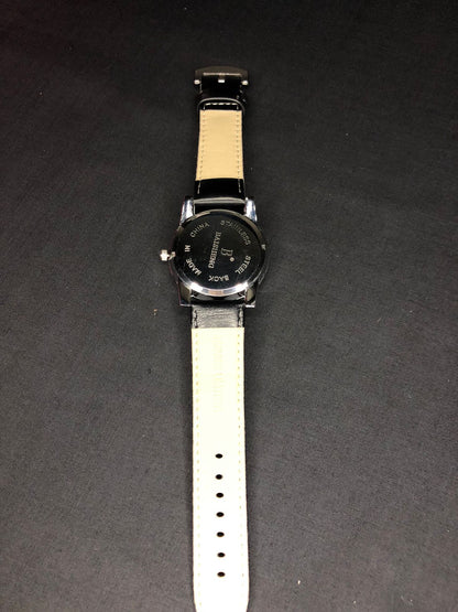 Modern & Minimalistic Casual Watch